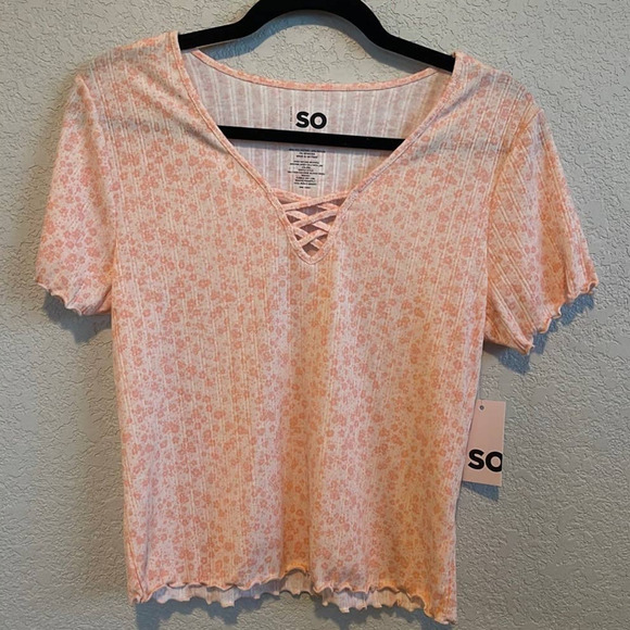SO Tops - SO Peach Shirt Size Large